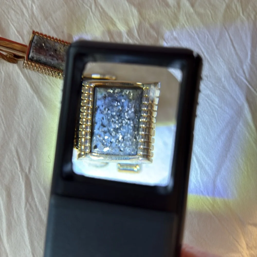 Vintage confetti lucite Gold Tone Cufflinks and Tie Clip
